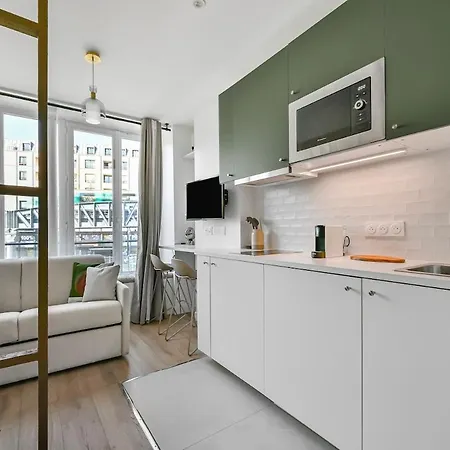 Buttes - Intimate Faubourg *