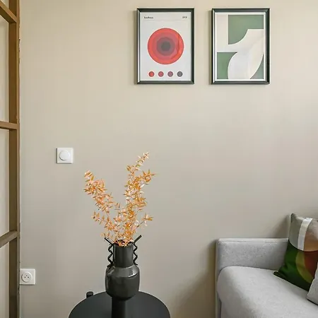 Buttes - Intimate Faubourg דירה